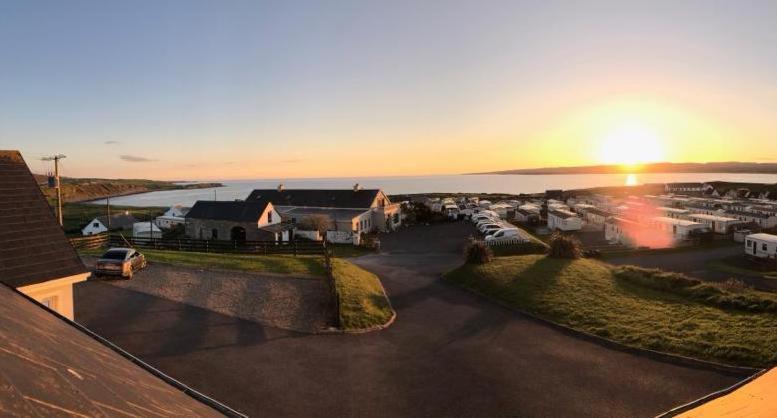 The View Bed & Breakfast Lahinch Bagian luar foto